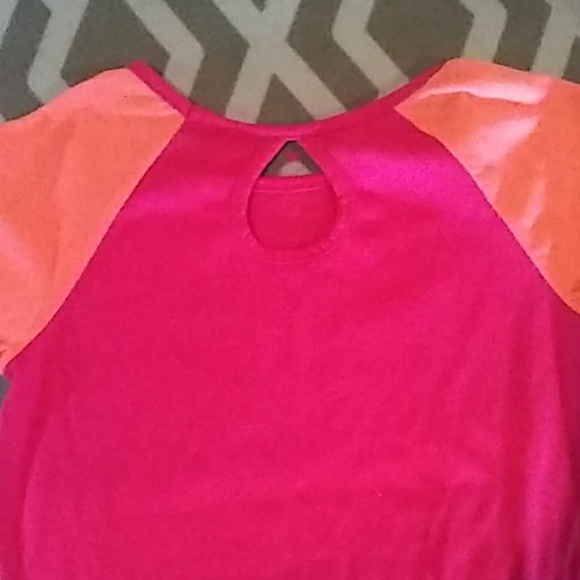 Tshirt - Picture 3 of 3